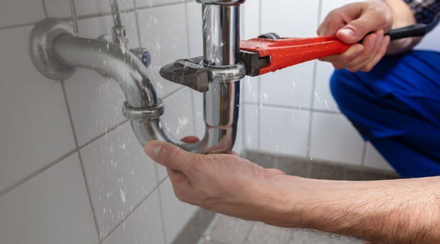 Expert burst pipe repair services in Goodwater, AL